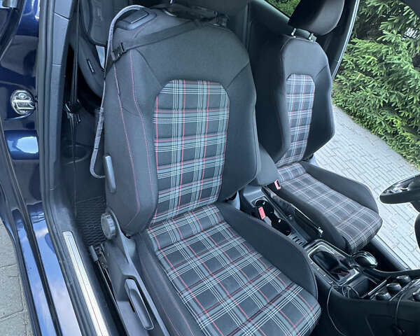 Синий Фольксваген Гольф ГТИ, объемом двигателя 1.98 л и пробегом 130 тыс. км за 13777 $, фото 25 на Automoto.ua