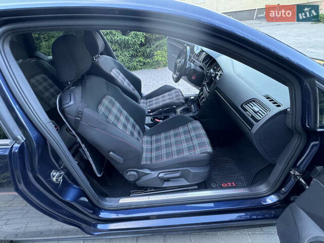 Синий Фольксваген Гольф ГТИ, объемом двигателя 1.98 л и пробегом 130 тыс. км за 13777 $, фото 24 на Automoto.ua
