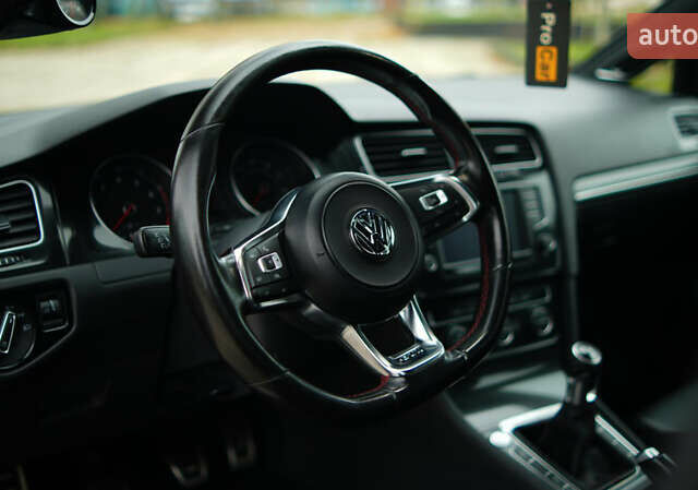 Синий Фольксваген Гольф ГТИ, объемом двигателя 1.98 л и пробегом 64 тыс. км за 16000 $, фото 14 на Automoto.ua