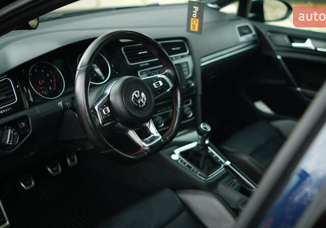 Синий Фольксваген Гольф ГТИ, объемом двигателя 1.98 л и пробегом 64 тыс. км за 16000 $, фото 9 на Automoto.ua