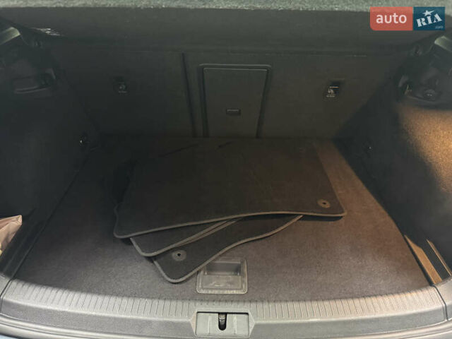 Синий Фольксваген Гольф ГТИ, объемом двигателя 2 л и пробегом 118 тыс. км за 22700 $, фото 20 на Automoto.ua