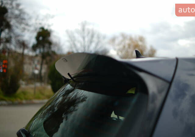 Синий Фольксваген Гольф ГТИ, объемом двигателя 1.98 л и пробегом 64 тыс. км за 16000 $, фото 6 на Automoto.ua