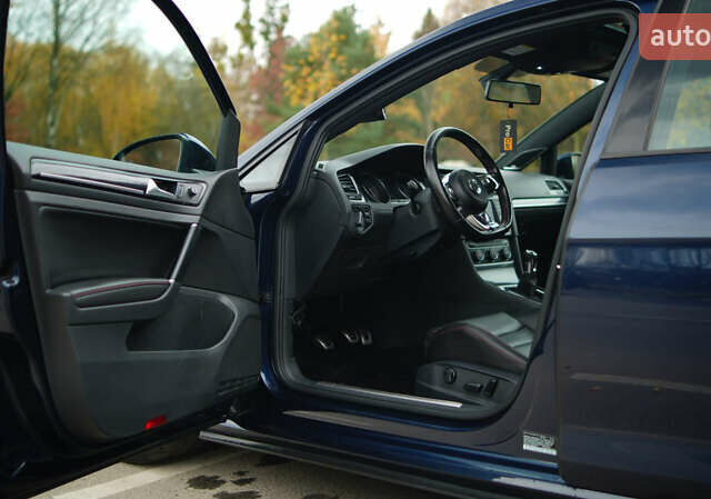 Синий Фольксваген Гольф ГТИ, объемом двигателя 1.98 л и пробегом 64 тыс. км за 16000 $, фото 7 на Automoto.ua