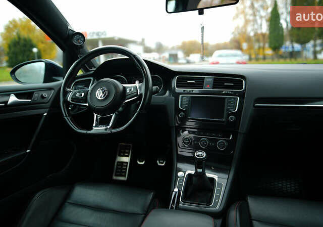 Синий Фольксваген Гольф ГТИ, объемом двигателя 1.98 л и пробегом 64 тыс. км за 16000 $, фото 8 на Automoto.ua