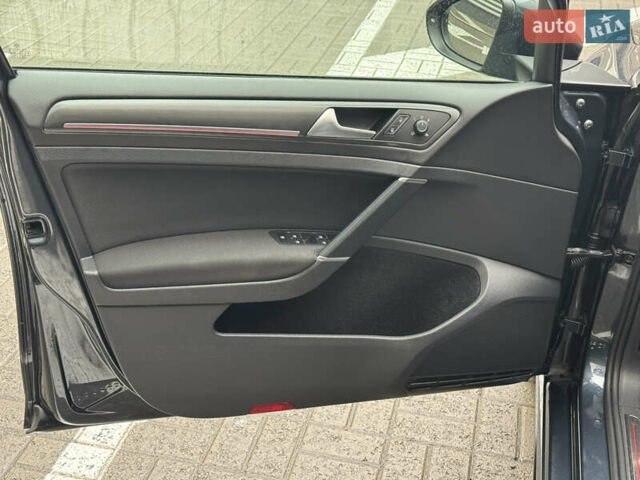 Синий Фольксваген Гольф ГТИ, объемом двигателя 2 л и пробегом 118 тыс. км за 22700 $, фото 10 на Automoto.ua