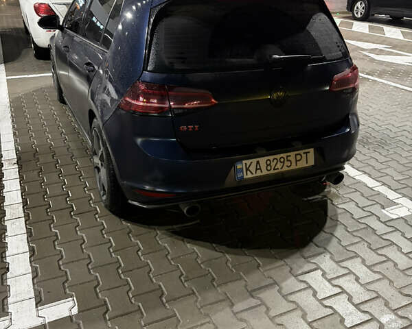 Синий Фольксваген Гольф ГТИ, объемом двигателя 2 л и пробегом 64 тыс. км за 15700 $, фото 6 на Automoto.ua