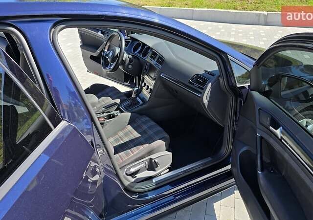 Синій Фольксваген Гольф ГТІ, об'ємом двигуна 1.98 л та пробігом 118 тис. км за 18000 $, фото 21 на Automoto.ua