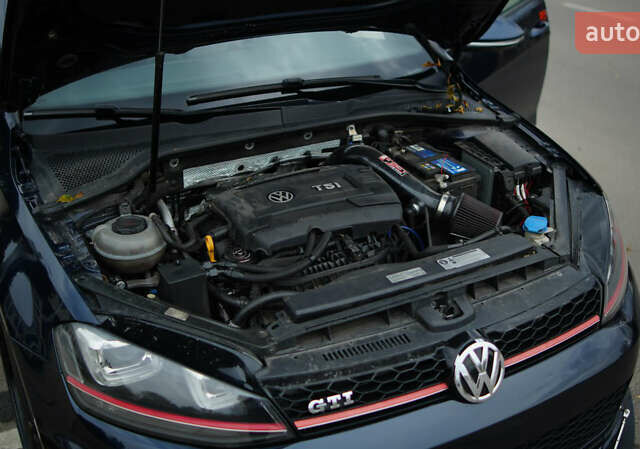 Синий Фольксваген Гольф ГТИ, объемом двигателя 1.98 л и пробегом 64 тыс. км за 16000 $, фото 2 на Automoto.ua