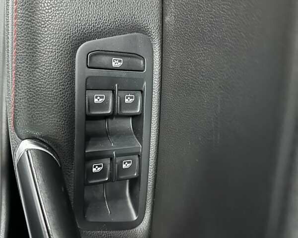 Синий Фольксваген Гольф ГТИ, объемом двигателя 1.98 л и пробегом 115 тыс. км за 14799 $, фото 12 на Automoto.ua