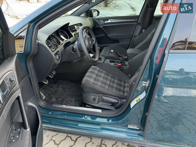 Зеленый Фольксваген Гольф ГТИ, объемом двигателя 1.98 л и пробегом 61 тыс. км за 18500 $, фото 12 на Automoto.ua