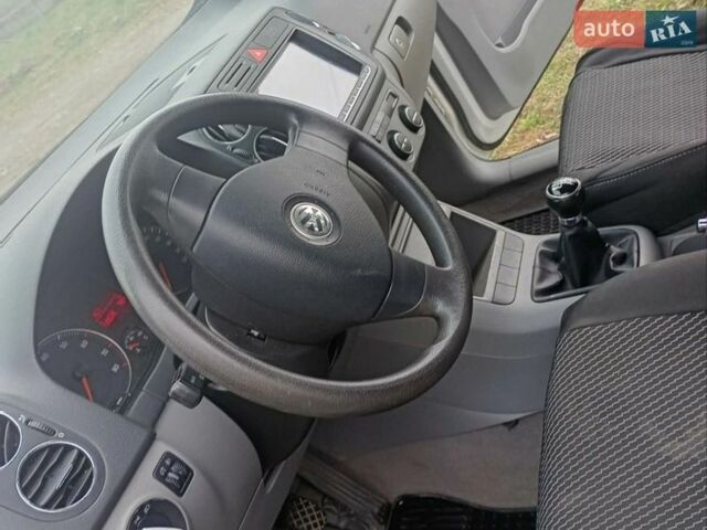 Білий Фольксваген Golf Plus, об'ємом двигуна 1.4 л та пробігом 240 тис. км за 5000 $, фото 21 на Automoto.ua