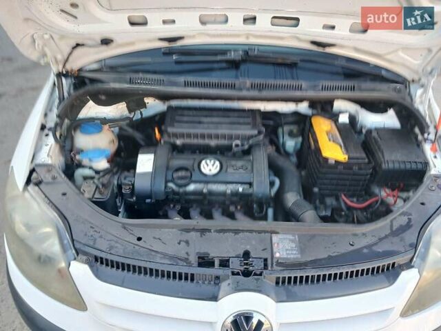 Белый Фольксваген Гольф Плюс, объемом двигателя 1.39 л и пробегом 256 тыс. км за 4250 $, фото 11 на Automoto.ua
