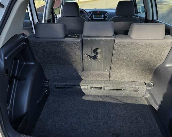 Белый Фольксваген Гольф Плюс, объемом двигателя 1.9 л и пробегом 295 тыс. км за 5600 $, фото 19 на Automoto.ua