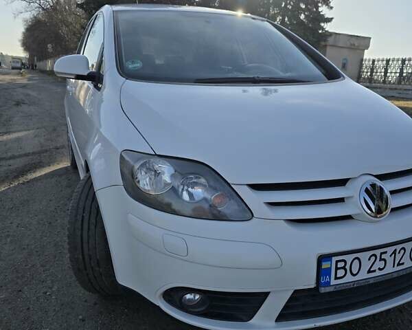 Білий Фольксваген Golf Plus, об'ємом двигуна 1.9 л та пробігом 295 тис. км за 5600 $, фото 14 на Automoto.ua