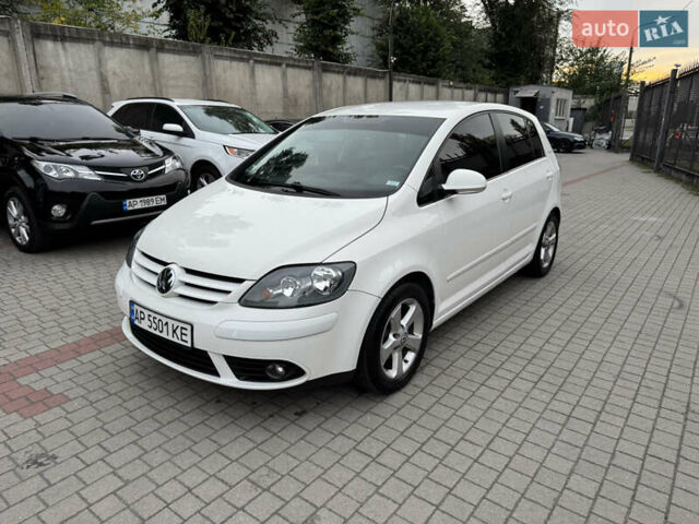 Білий Фольксваген Golf Plus, об'ємом двигуна 1.6 л та пробігом 210 тис. км за 6200 $, фото 2 на Automoto.ua