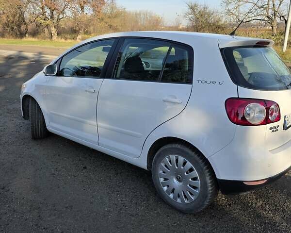 Білий Фольксваген Golf Plus, об'ємом двигуна 1.9 л та пробігом 295 тис. км за 5600 $, фото 9 на Automoto.ua