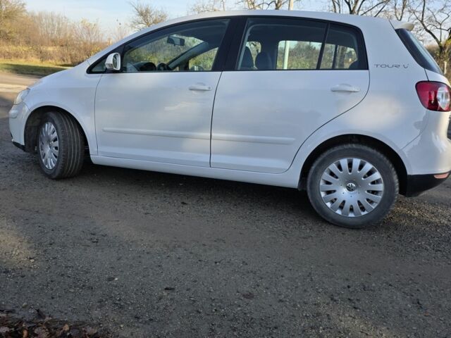Білий Фольксваген Golf Plus, об'ємом двигуна 1.9 л та пробігом 295 тис. км за 5600 $, фото 10 на Automoto.ua