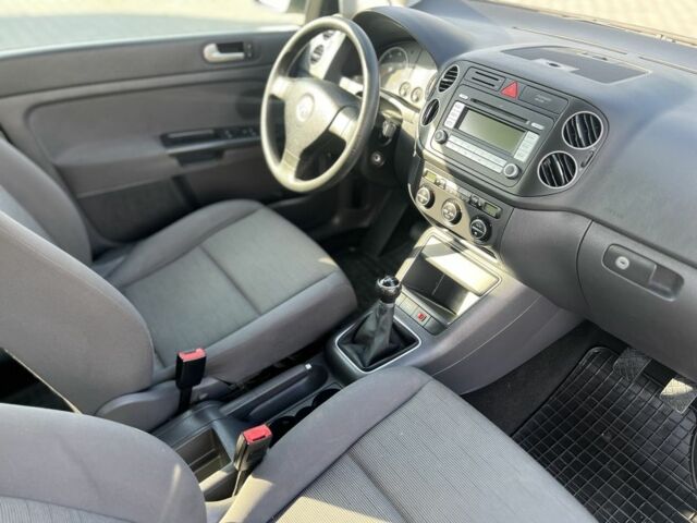 Білий Фольксваген Golf Plus, об'ємом двигуна 1.9 л та пробігом 220 тис. км за 7200 $, фото 15 на Automoto.ua