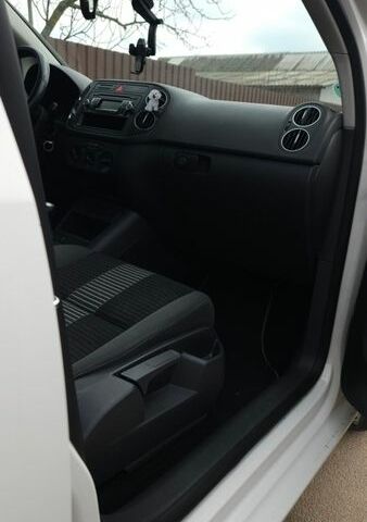 Белый Фольксваген Гольф Плюс, объемом двигателя 1.9 л и пробегом 261 тыс. км за 7500 $, фото 4 на Automoto.ua