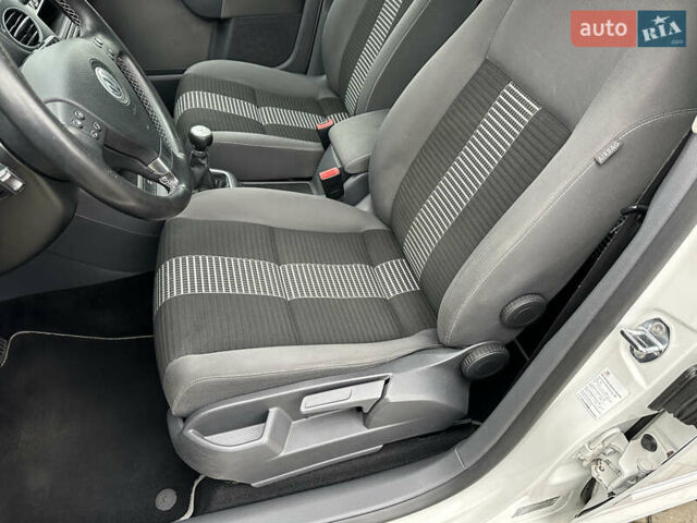 Белый Фольксваген Гольф Плюс, объемом двигателя 1.4 л и пробегом 167 тыс. км за 6500 $, фото 29 на Automoto.ua