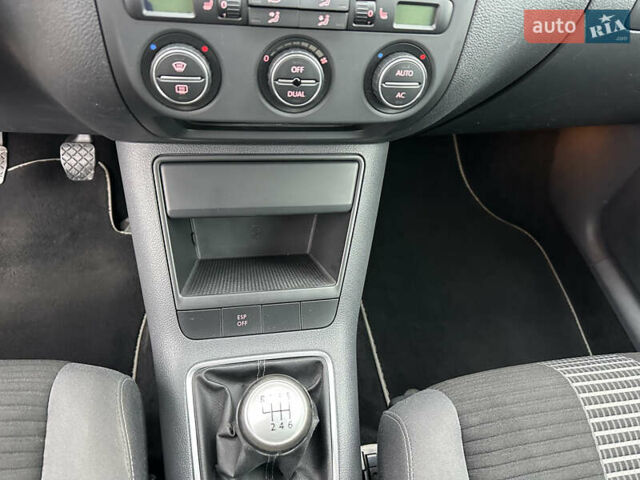 Белый Фольксваген Гольф Плюс, объемом двигателя 1.4 л и пробегом 167 тыс. км за 6500 $, фото 30 на Automoto.ua