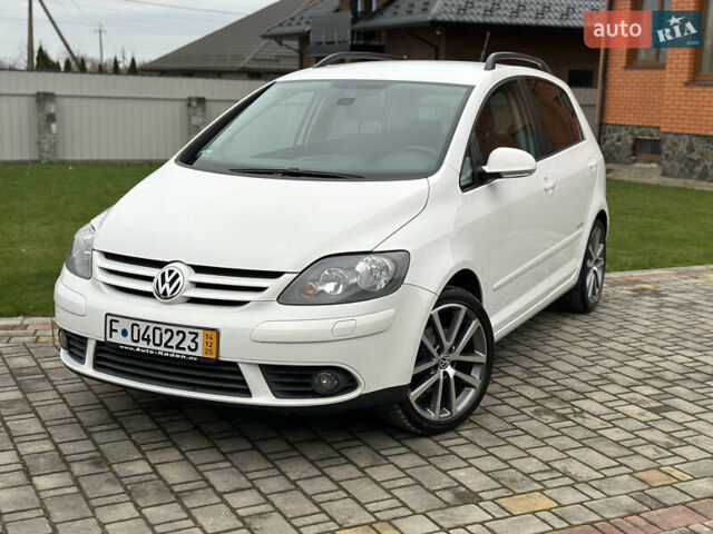 Белый Фольксваген Гольф Плюс, объемом двигателя 1.4 л и пробегом 167 тыс. км за 6500 $, фото 11 на Automoto.ua