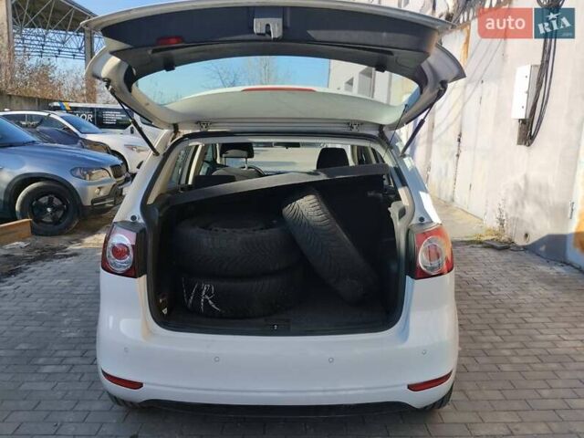 Белый Фольксваген Гольф Плюс, объемом двигателя 1.6 л и пробегом 200 тыс. км за 6900 $, фото 6 на Automoto.ua