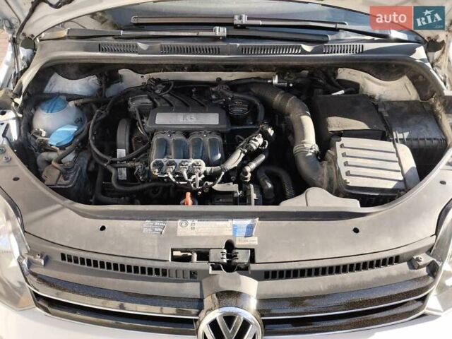 Белый Фольксваген Гольф Плюс, объемом двигателя 1.6 л и пробегом 200 тыс. км за 6900 $, фото 9 на Automoto.ua