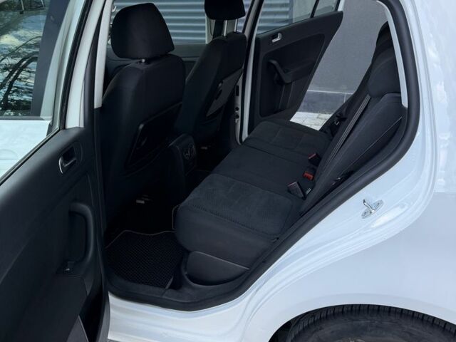 Білий Фольксваген Golf Plus, об'ємом двигуна 1.4 л та пробігом 260 тис. км за 6800 $, фото 12 на Automoto.ua