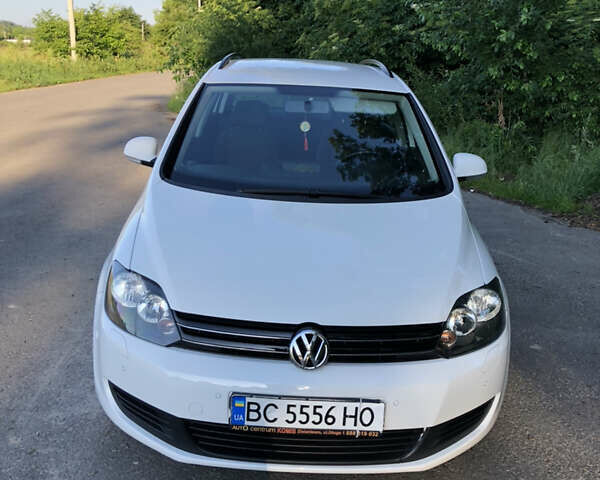 Белый Фольксваген Гольф Плюс, объемом двигателя 1.6 л и пробегом 280 тыс. км за 8200 $, фото 2 на Automoto.ua