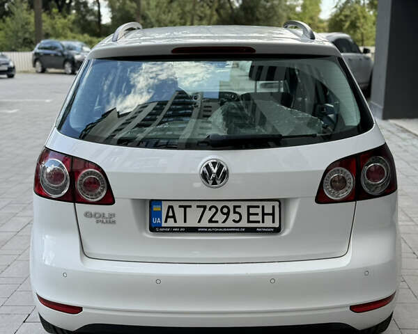 Белый Фольксваген Гольф Плюс, объемом двигателя 1.39 л и пробегом 260 тыс. км за 6900 $, фото 4 на Automoto.ua