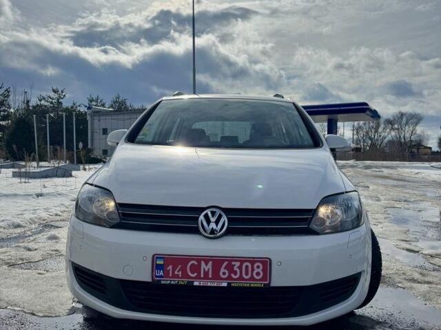 Белый Фольксваген Гольф Плюс, объемом двигателя 1.6 л и пробегом 263 тыс. км за 8200 $, фото 2 на Automoto.ua