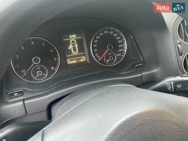 Белый Фольксваген Гольф Плюс, объемом двигателя 1.6 л и пробегом 236 тыс. км за 7500 $, фото 51 на Automoto.ua