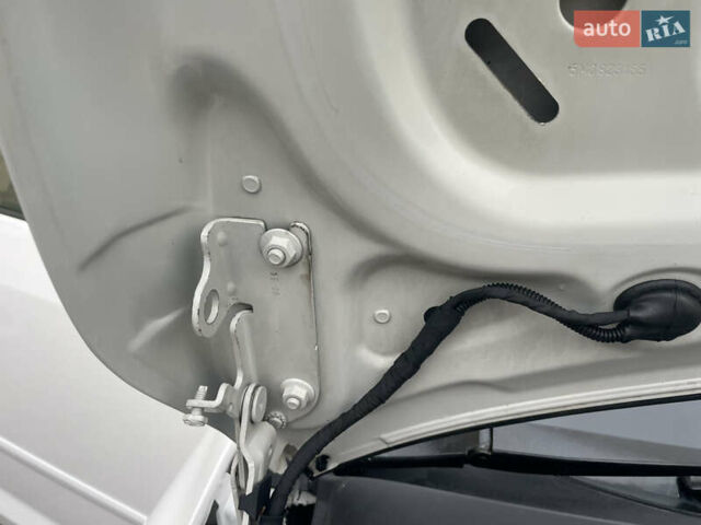 Белый Фольксваген Гольф Плюс, объемом двигателя 1.6 л и пробегом 236 тыс. км за 7500 $, фото 78 на Automoto.ua