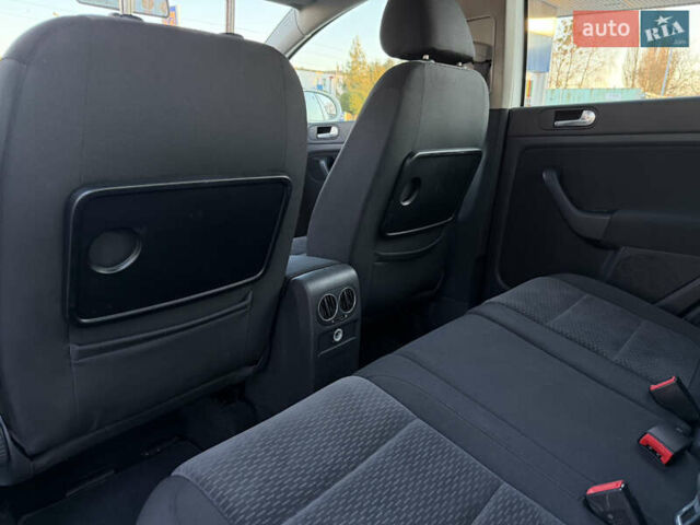 Белый Фольксваген Гольф Плюс, объемом двигателя 1.6 л и пробегом 200 тыс. км за 7999 $, фото 25 на Automoto.ua