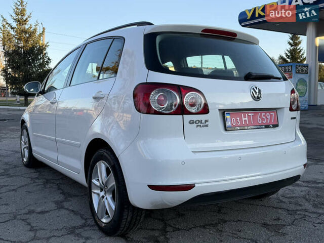 Белый Фольксваген Гольф Плюс, объемом двигателя 1.6 л и пробегом 200 тыс. км за 7999 $, фото 14 на Automoto.ua
