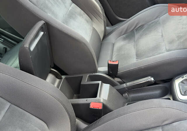 Белый Фольксваген Гольф Плюс, объемом двигателя 1.4 л и пробегом 188 тыс. км за 8850 $, фото 64 на Automoto.ua