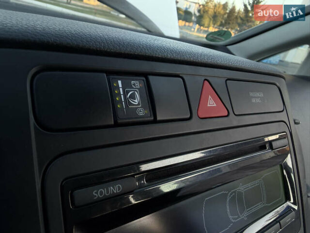 Белый Фольксваген Гольф Плюс, объемом двигателя 1.6 л и пробегом 200 тыс. км за 7999 $, фото 43 на Automoto.ua