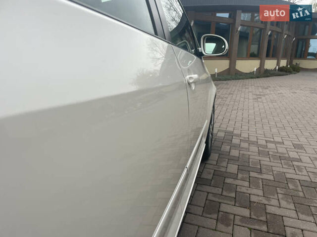 Белый Фольксваген Гольф Плюс, объемом двигателя 1.6 л и пробегом 236 тыс. км за 7500 $, фото 43 на Automoto.ua