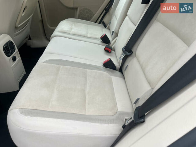 Белый Фольксваген Гольф Плюс, объемом двигателя 1.6 л и пробегом 195 тыс. км за 8950 $, фото 69 на Automoto.ua