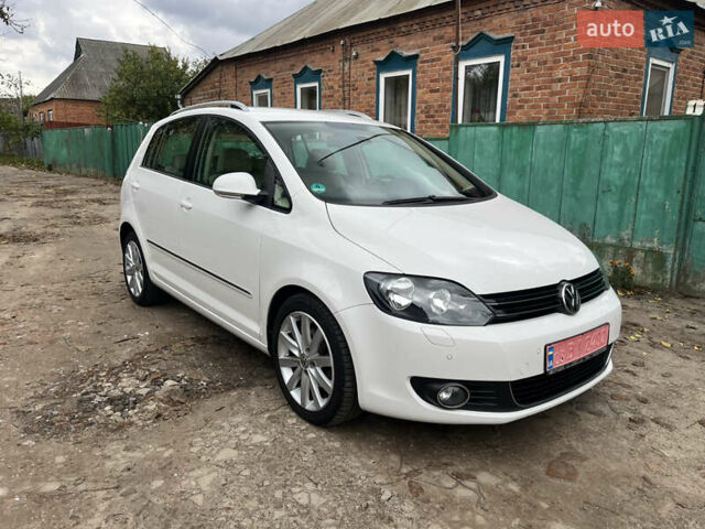 Белый Фольксваген Гольф Плюс, объемом двигателя 1.6 л и пробегом 195 тыс. км за 8950 $, фото 2 на Automoto.ua