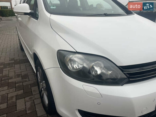 Белый Фольксваген Гольф Плюс, объемом двигателя 1.6 л и пробегом 236 тыс. км за 7500 $, фото 33 на Automoto.ua