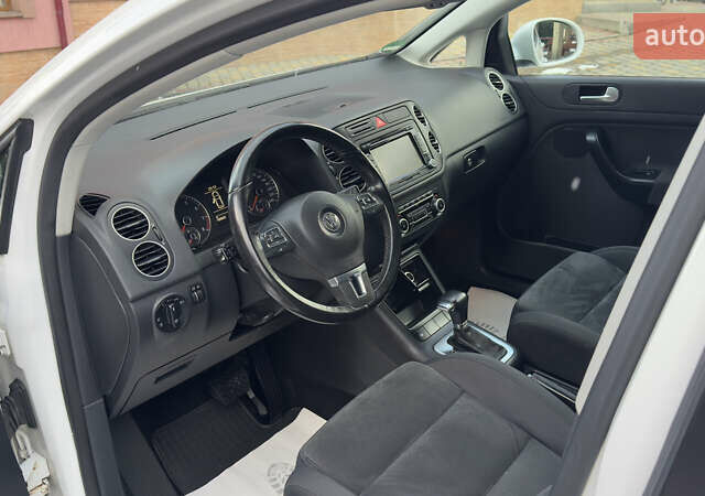 Белый Фольксваген Гольф Плюс, объемом двигателя 1.4 л и пробегом 188 тыс. км за 8850 $, фото 28 на Automoto.ua