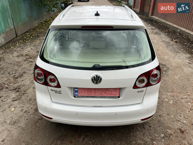 Белый Фольксваген Гольф Плюс, объемом двигателя 1.6 л и пробегом 195 тыс. км за 8950 $, фото 18 на Automoto.ua
