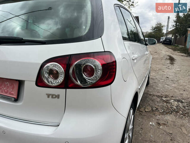 Белый Фольксваген Гольф Плюс, объемом двигателя 1.6 л и пробегом 195 тыс. км за 8950 $, фото 14 на Automoto.ua