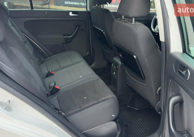 Белый Фольксваген Гольф Плюс, объемом двигателя 1.4 л и пробегом 188 тыс. км за 8850 $, фото 50 на Automoto.ua