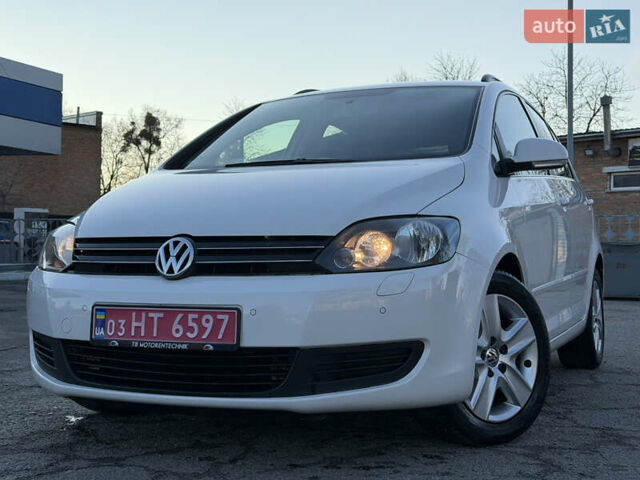 Белый Фольксваген Гольф Плюс, объемом двигателя 1.6 л и пробегом 200 тыс. км за 7999 $, фото 2 на Automoto.ua