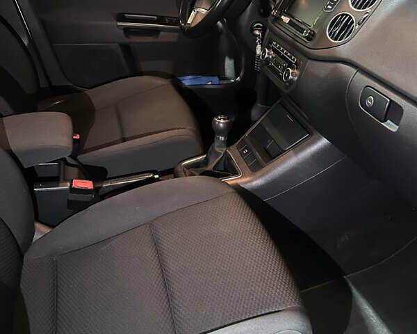 Білий Фольксваген Golf Plus, об'ємом двигуна 1.4 л та пробігом 190 тис. км за 6500 $, фото 13 на Automoto.ua