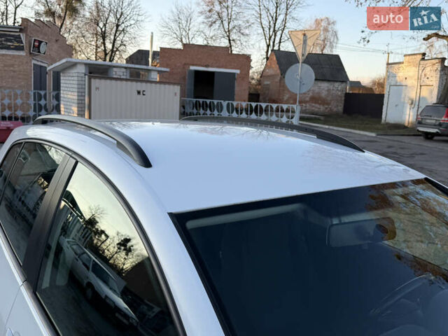 Белый Фольксваген Гольф Плюс, объемом двигателя 1.6 л и пробегом 200 тыс. км за 7999 $, фото 18 на Automoto.ua