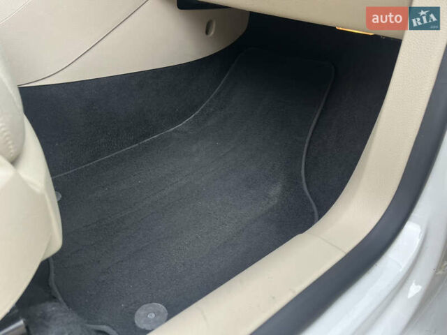 Белый Фольксваген Гольф Плюс, объемом двигателя 1.6 л и пробегом 195 тыс. км за 8950 $, фото 79 на Automoto.ua